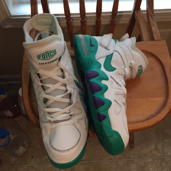 Charles Barkley Nike Air Max 2 Strong. - Picture 3 of 4