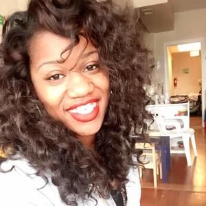 Meet your Posher, Carly