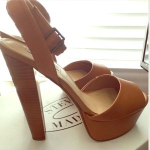 GINGEER COGNAC LE Steve Madden platform heels