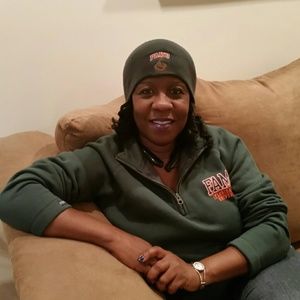 Meet your Posher, Phyllis