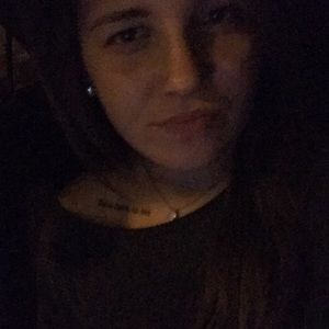 Meet your Posher, Alexis