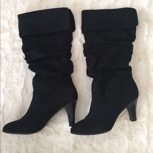 Gap Suede-Like Black Boots