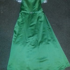 Green strapless dress with shawl