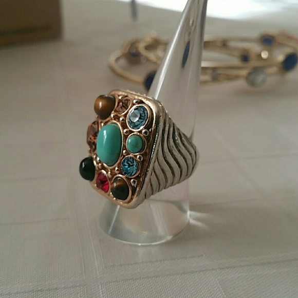 Stunning ring - Picture 2 of 2