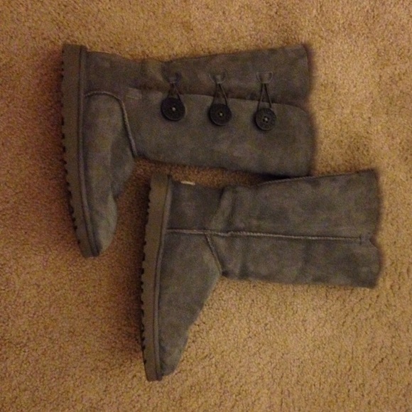 Gray UGG BOOTS