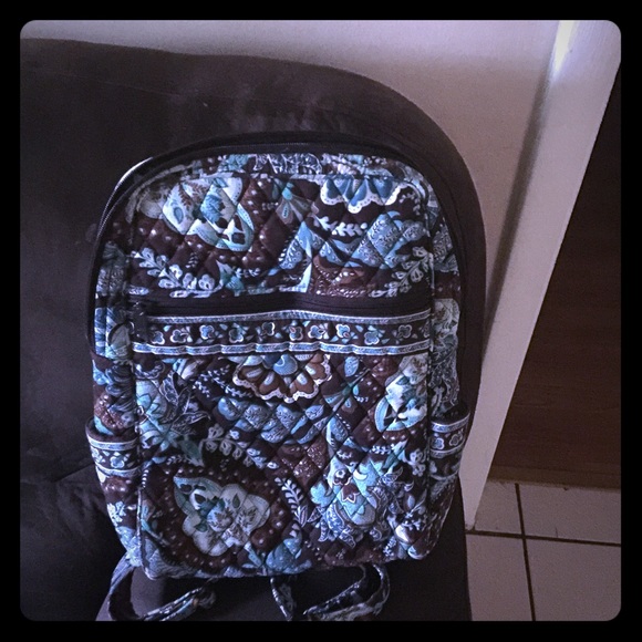 Medium size Vera Bradley backpack