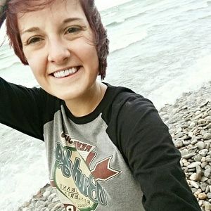 Meet your Posher, Lydia