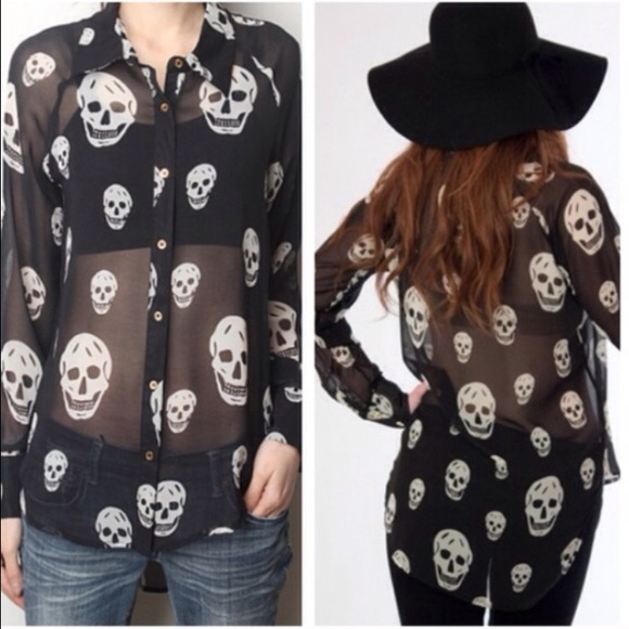 NWOT - OFF WHITE SHEER SKULL TOP! - Picture 2 of 3