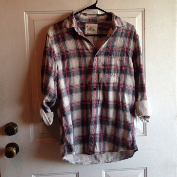 Men's American Eagle Plaid Button-up