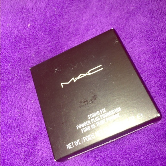 NEW MAC POWDER in NW35