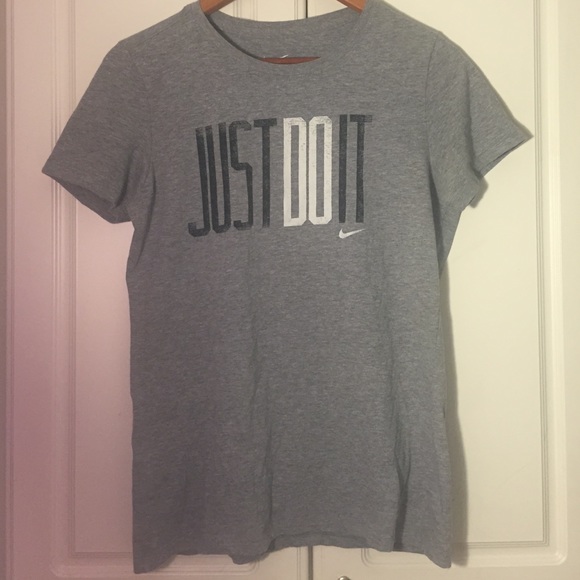 Nike Tops - NIKE