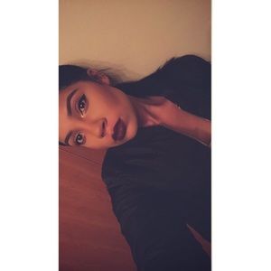 Meet your Posher, Danatia