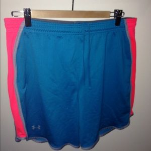 Under Armor Loose Shorts, Size Large