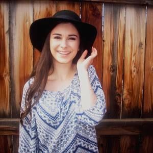 Meet your Posher, Ellie