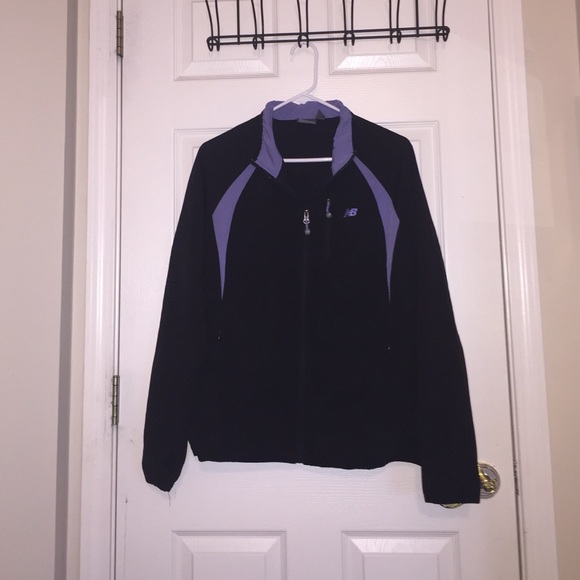 SOLD New balance jacket - Picture 2 of 4