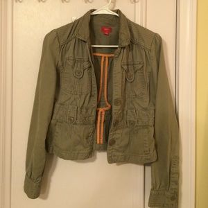 Dull olive green buttoned jacket