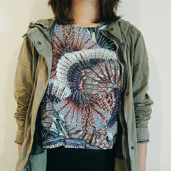 Printed crop tee
