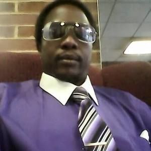 Meet your Posher, Dee