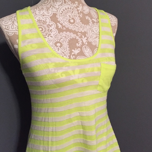 bebe Addiction Limited Edition Racerback - Picture 4 of 4