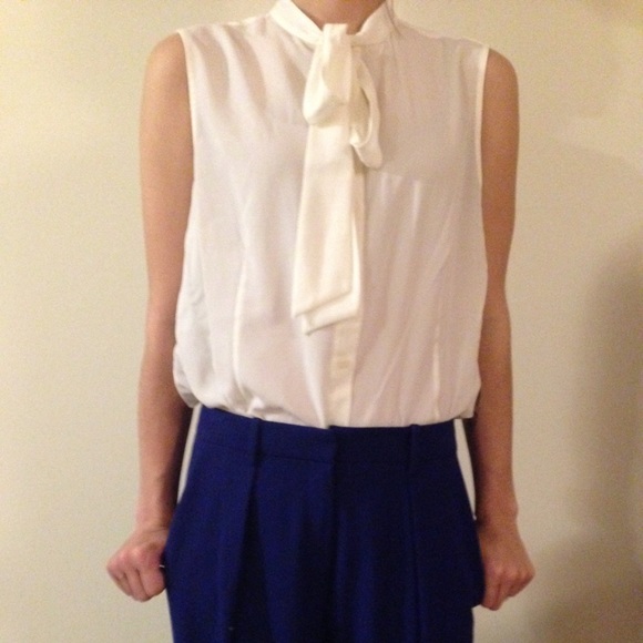 Anne Klein Ivory Blouse with Sash to Tie