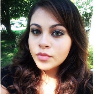 Meet your Posher, Jocelyn