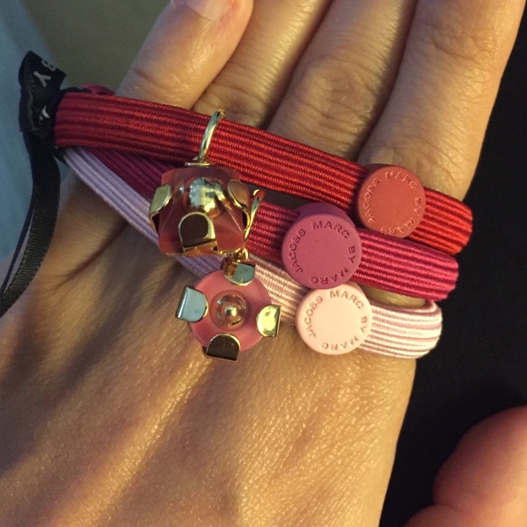 Marc by Marc Jacobs glass gems cluster ponies - Picture 2 of 2