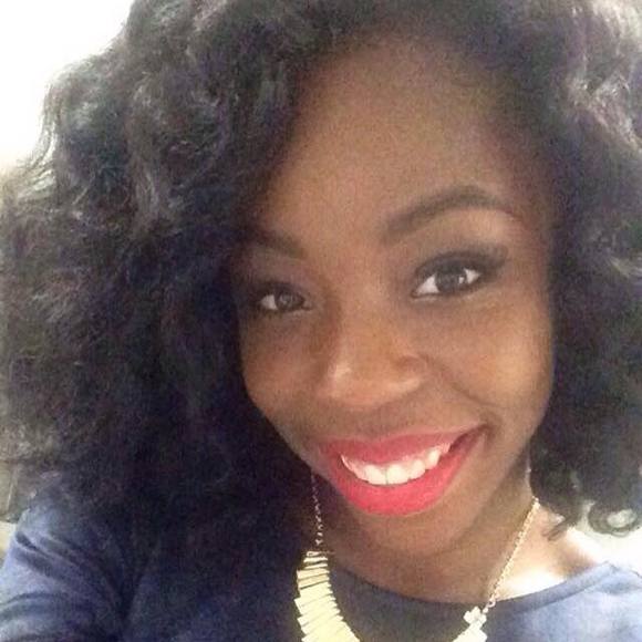 Meet your Posher, Desiree