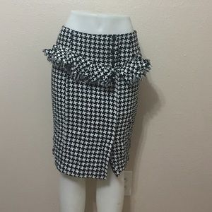 Houndstooth skirt