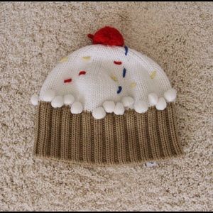 Cupcake beanie!