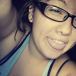 Meet your Posher, Macy