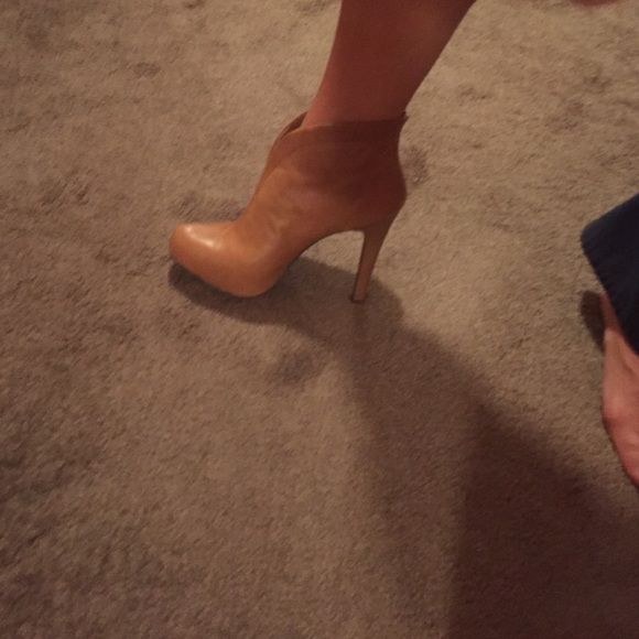 SOLD🎉🎉🎉🎉 - Picture 2 of 4