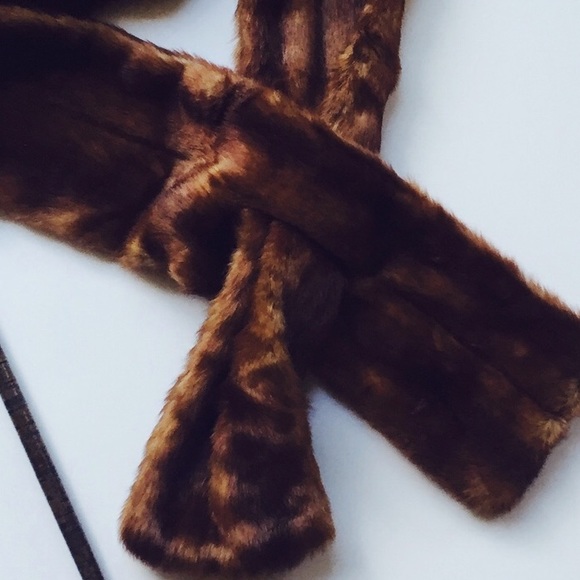 Faux Fur Chestnut Mink Slip Through Shawl Stole - Picture 2 of 4