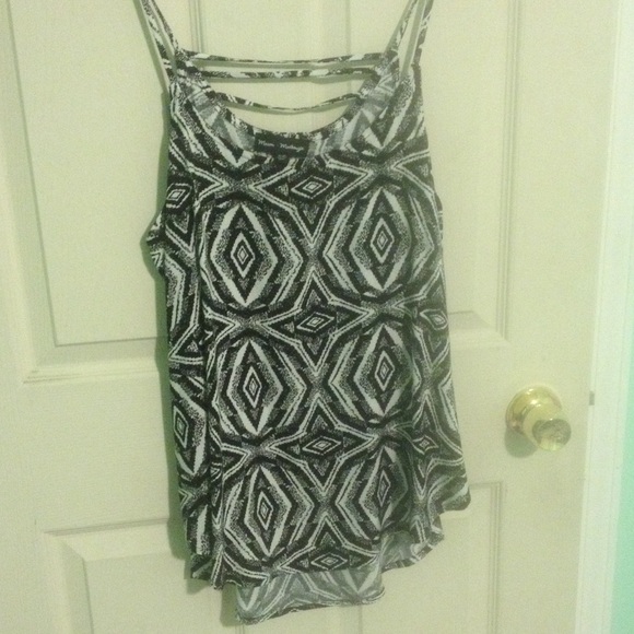 Black and white high low tank top
