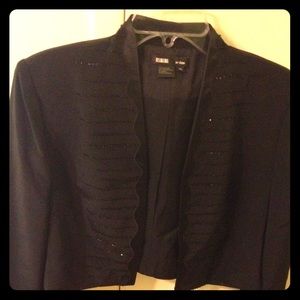 Short Black blazer w sequined front and collar