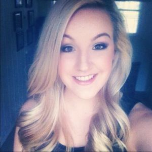 Meet your Posher, Kaila