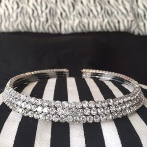 **Everything MUST go** 💎Choker Necklace💎