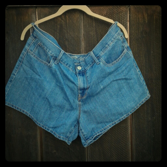 Old Navy Jean Short - Picture 1 of 4