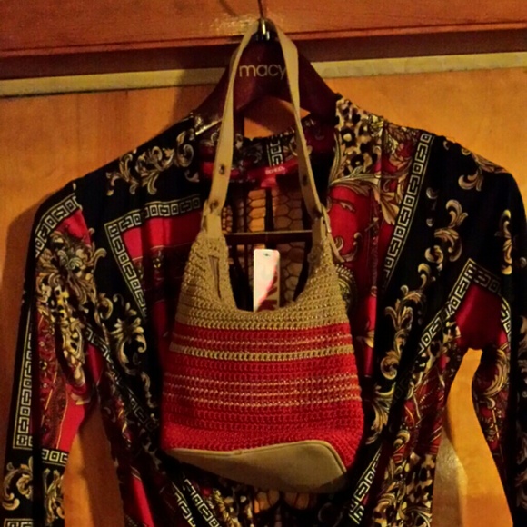 Bongo - Picture 3 of 3