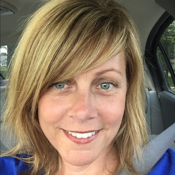 Meet your Posher, Kim