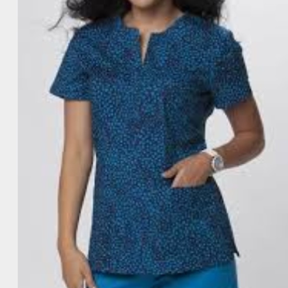 Koi Stretch Naomi Scrub Top NWT