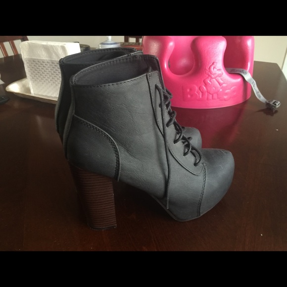 Platform ankle heeled boots