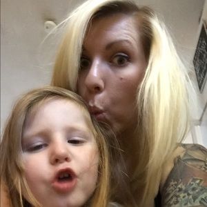 Meet your Posher, Linsy