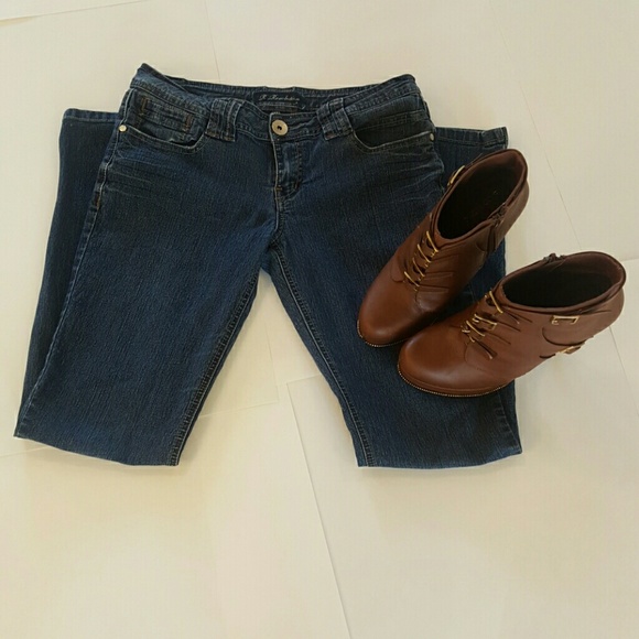 Rock Revolution Denim Jeans - Picture 2 of 4