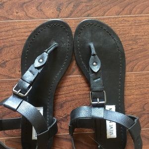 Steve Madden thong sandals