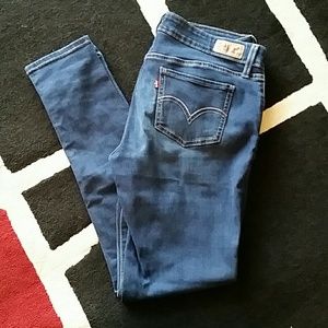 Skinny legging jeans