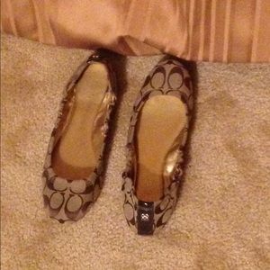 Coach flats