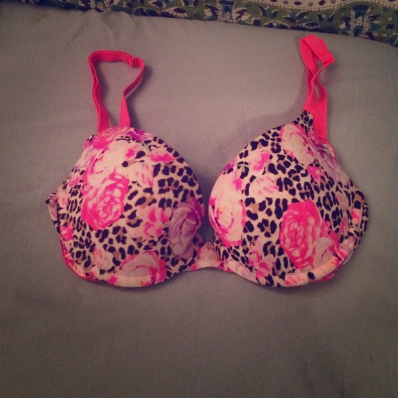 Victoria's Secret PINK Bra!