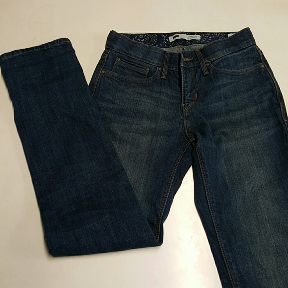 sold**perfect waist straight leg levis jeans - Picture 3 of 4