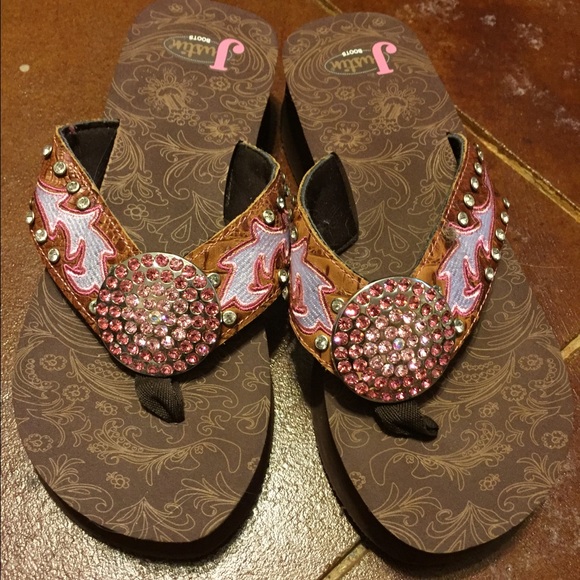 NWOT Justin Flip Flops Size 9