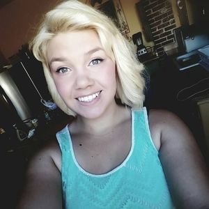 Meet your Posher, Nicolle